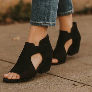 Eileen Fisher Iris Black Suede Cut Out Wedge Heels Sz 7
